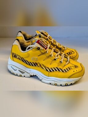 Skechers x LINE FRIENDS Energy Yellow Sneakers Women’s Size 9 Chunky Retro Shoes